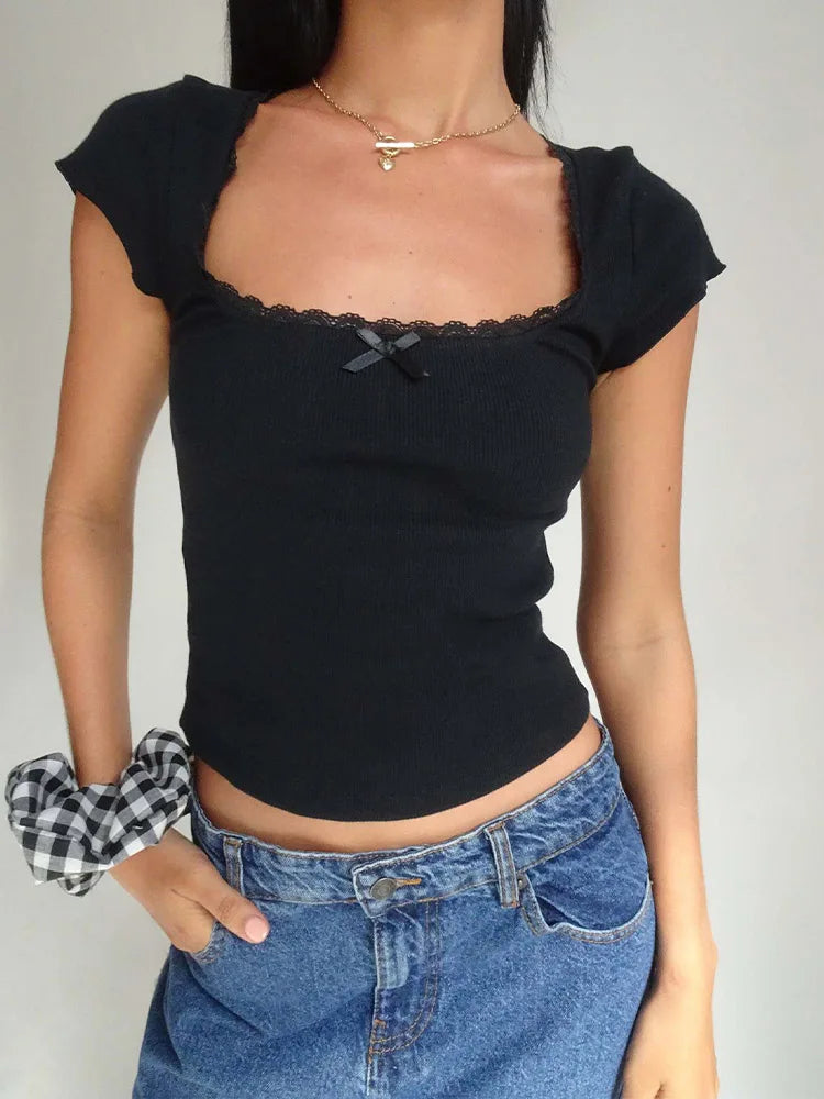 Women's Sleeveless Knitted Crop Top