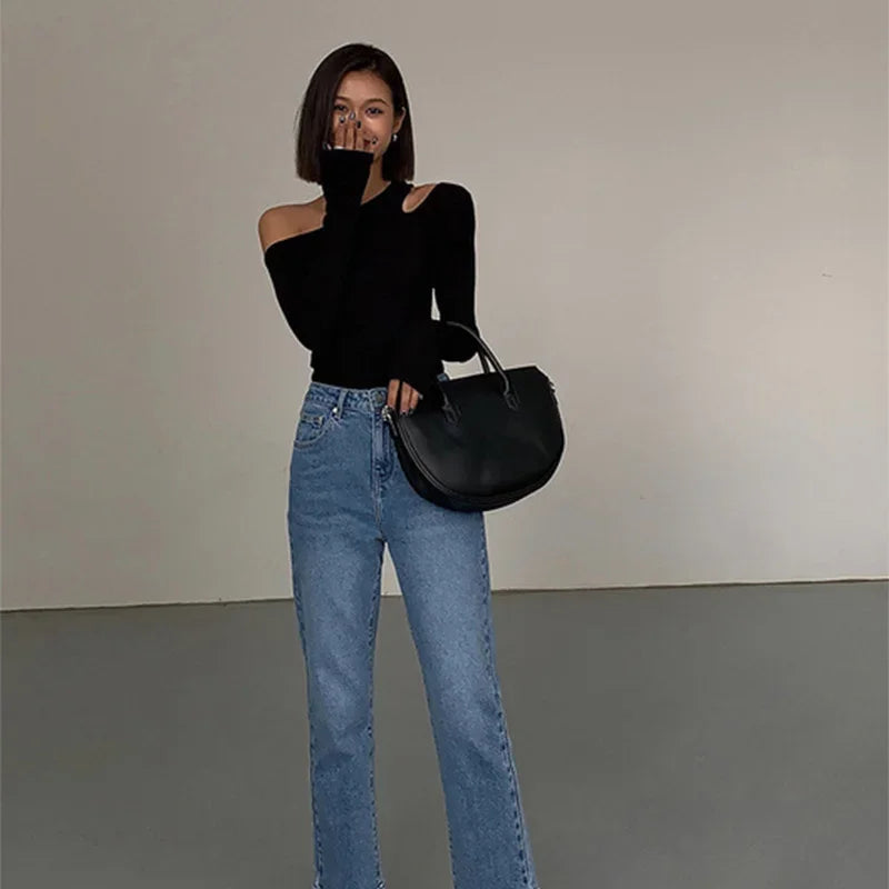 Women's Off-shoulder Long-sleeved Crop Top