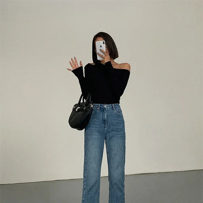 Women's Off-shoulder Long-sleeved Crop Top