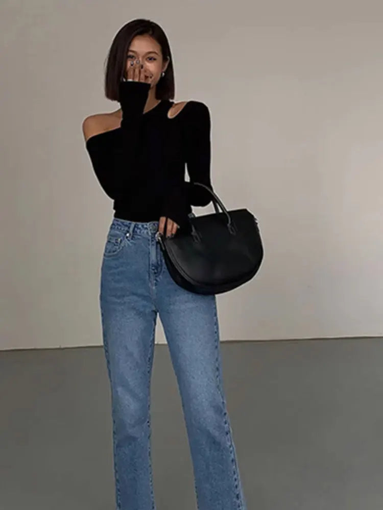 Women's Off-shoulder Long-sleeved Crop Top