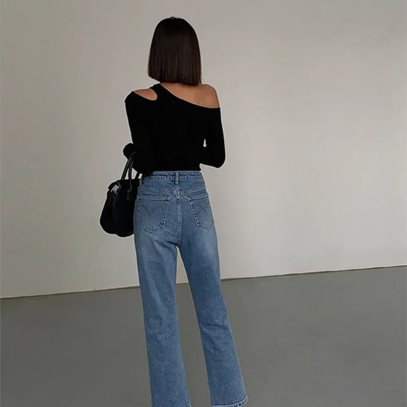 Women's Off-shoulder Long-sleeved Crop Top